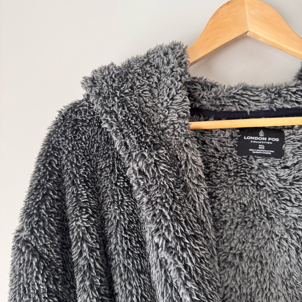 Fuzzy Robe - Picture 8 of 11